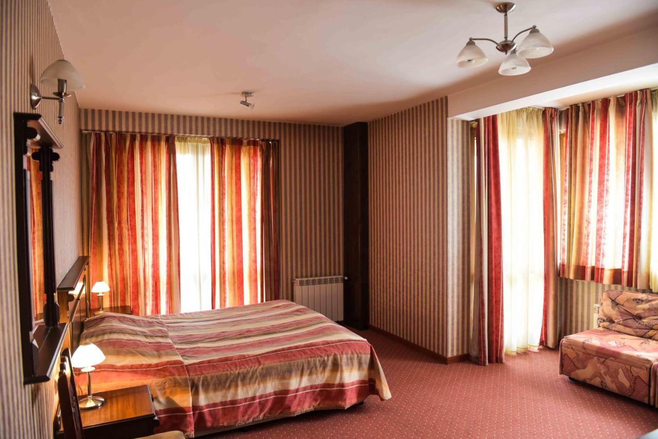 Family Hotel Ivel - Семеен хотел Ивел Банско Экстерьер фото